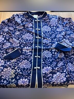 NEW Yi Lin Silk Floral Mandarin Collar Top- Navy & Lilac Size 2X